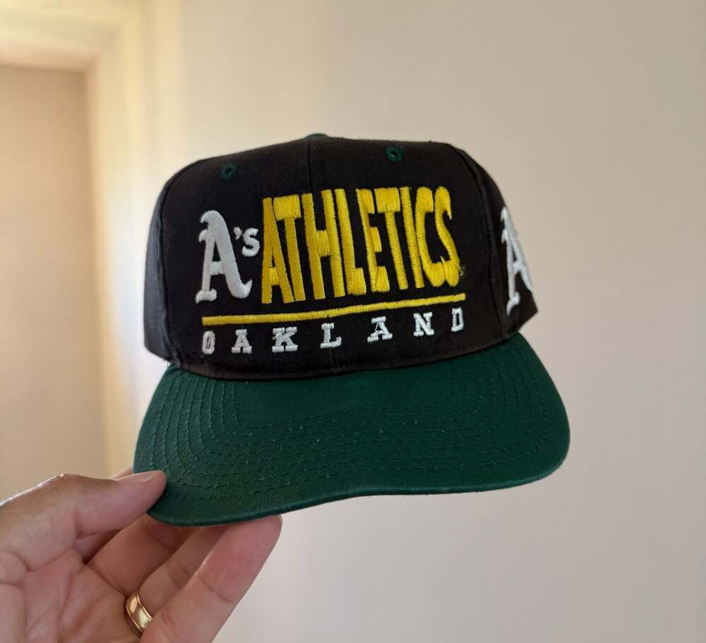 Vintage Oakland Athletics MLB Snapback Hat by Drew Pearson Company